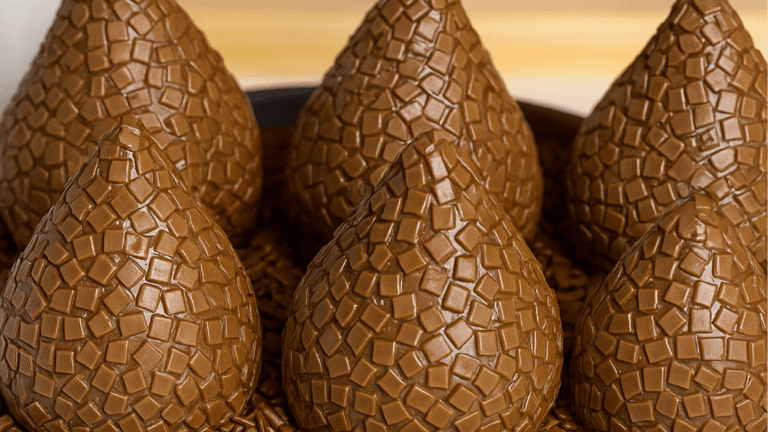 Com fazer morango do amor de chocolate