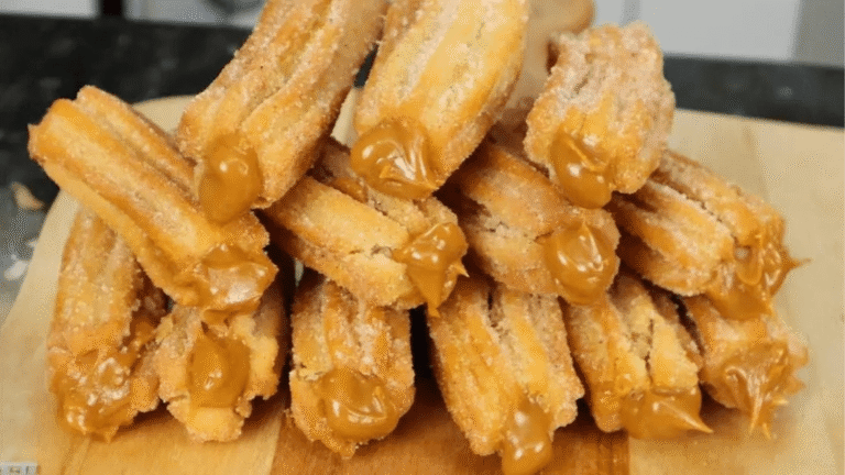 Churro caseiro que derrete na boca: receita fácil e cheia de sabor para todos